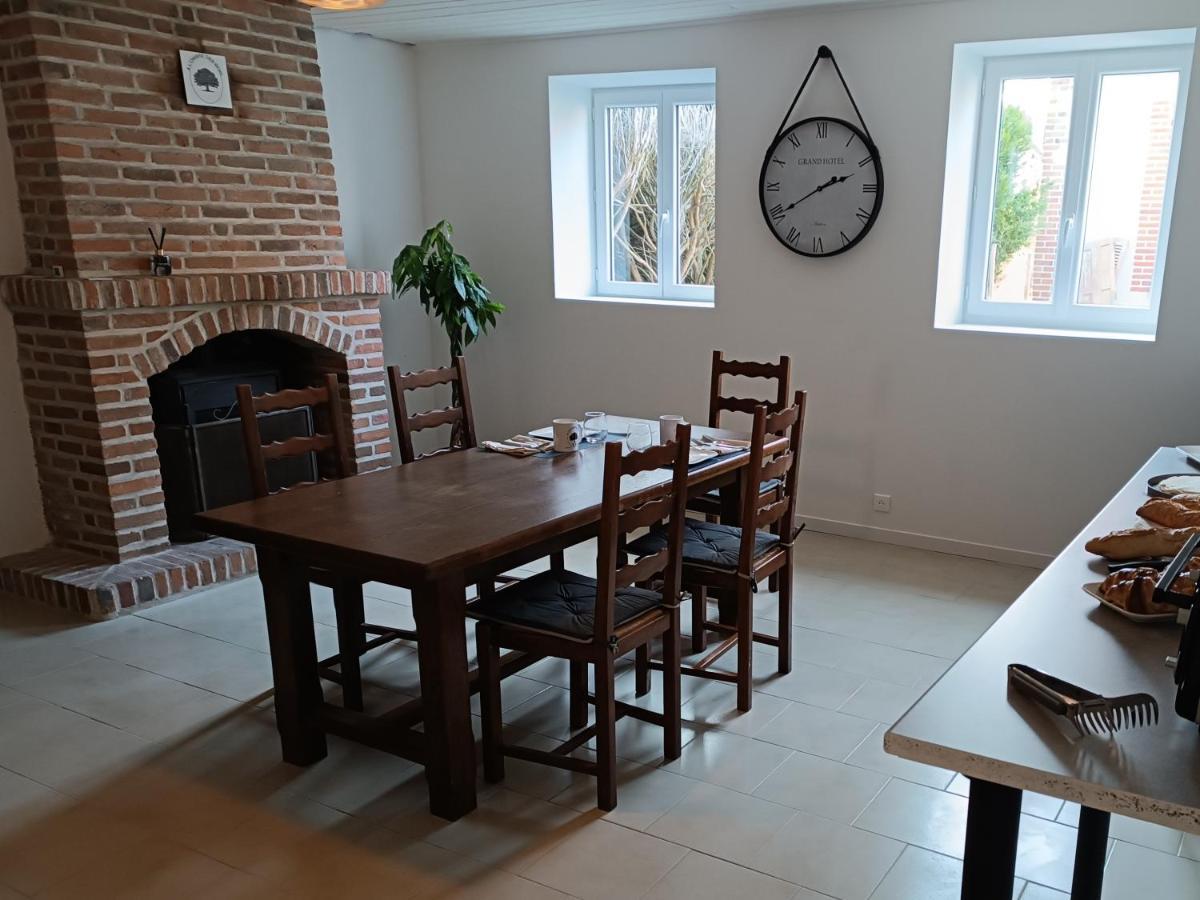 A L'Ombre Des Bois, Chambre Double Vue Jardin Neung-sur-Beuvron Eksteriør billede