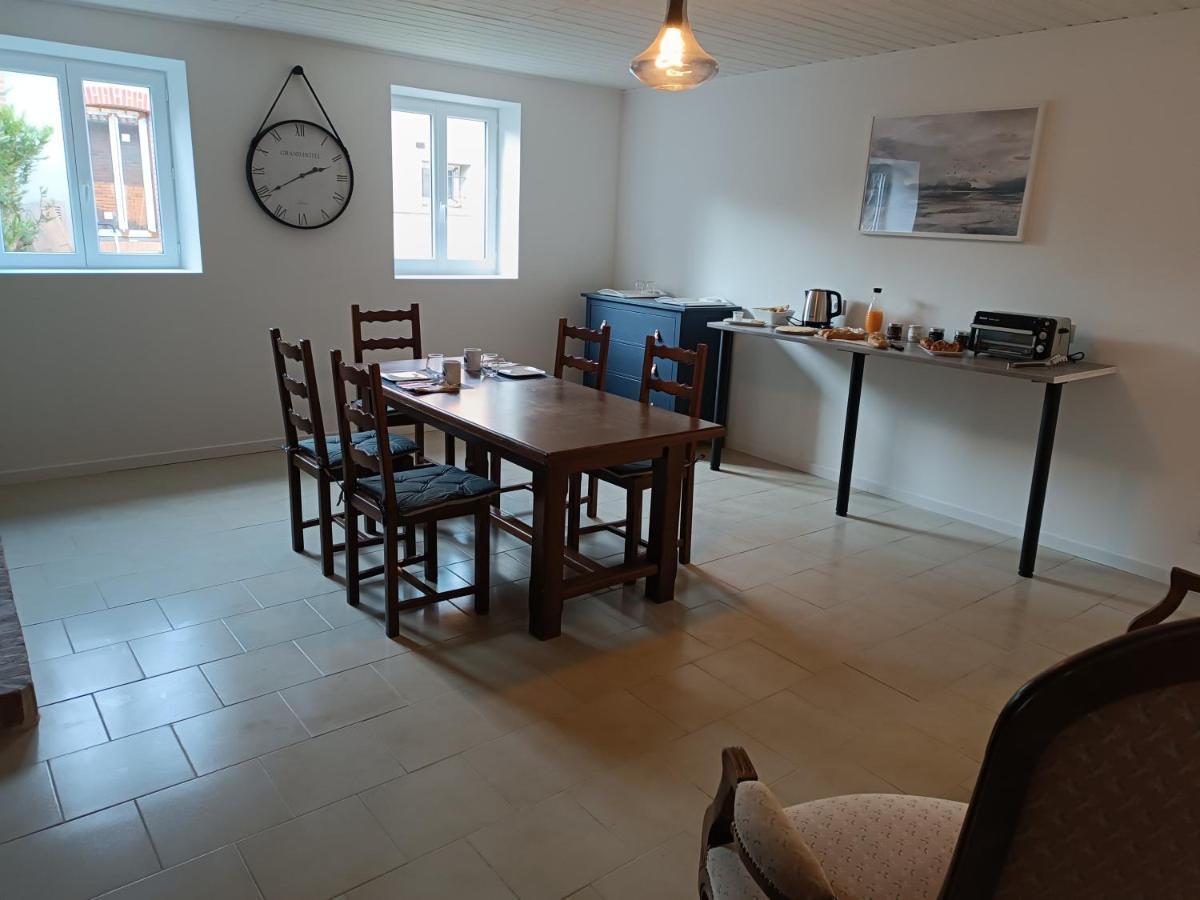 A L'Ombre Des Bois, Chambre Double Vue Jardin Neung-sur-Beuvron Eksteriør billede